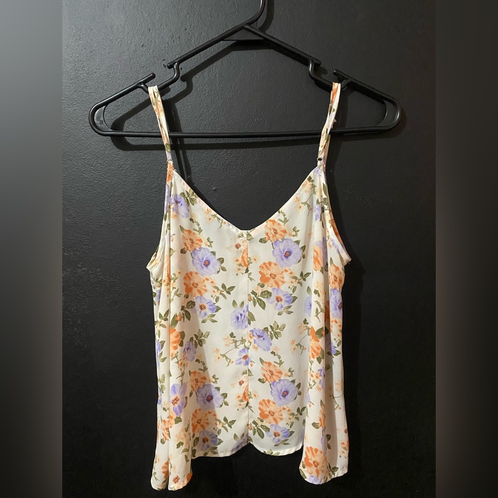 Forever 21, Floral tank top, size small, fleece neckline.